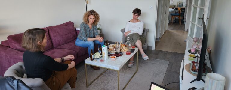 Réunion mensuelle Collectif Therapy association praticienne bien-être